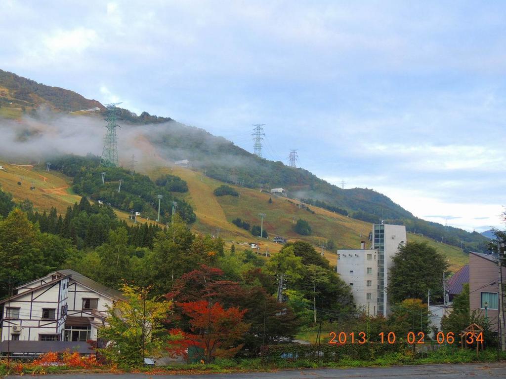 Naeba Lodge Oka Yuzawa  Esterno foto