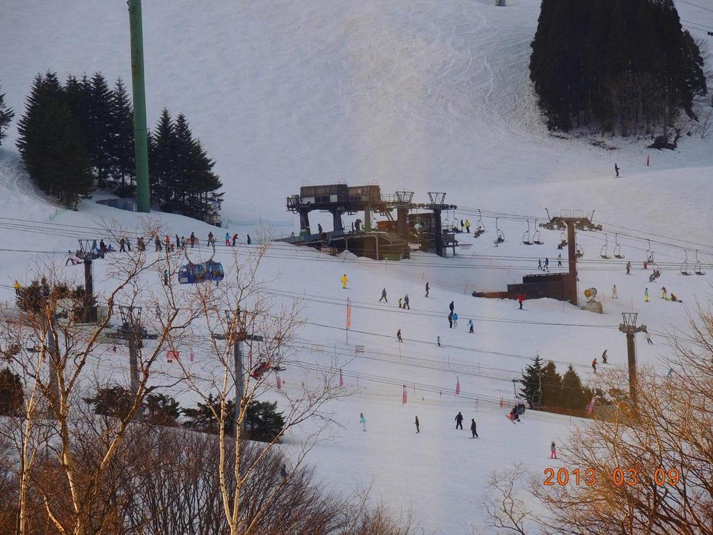 Naeba Lodge Oka Yuzawa  Esterno foto