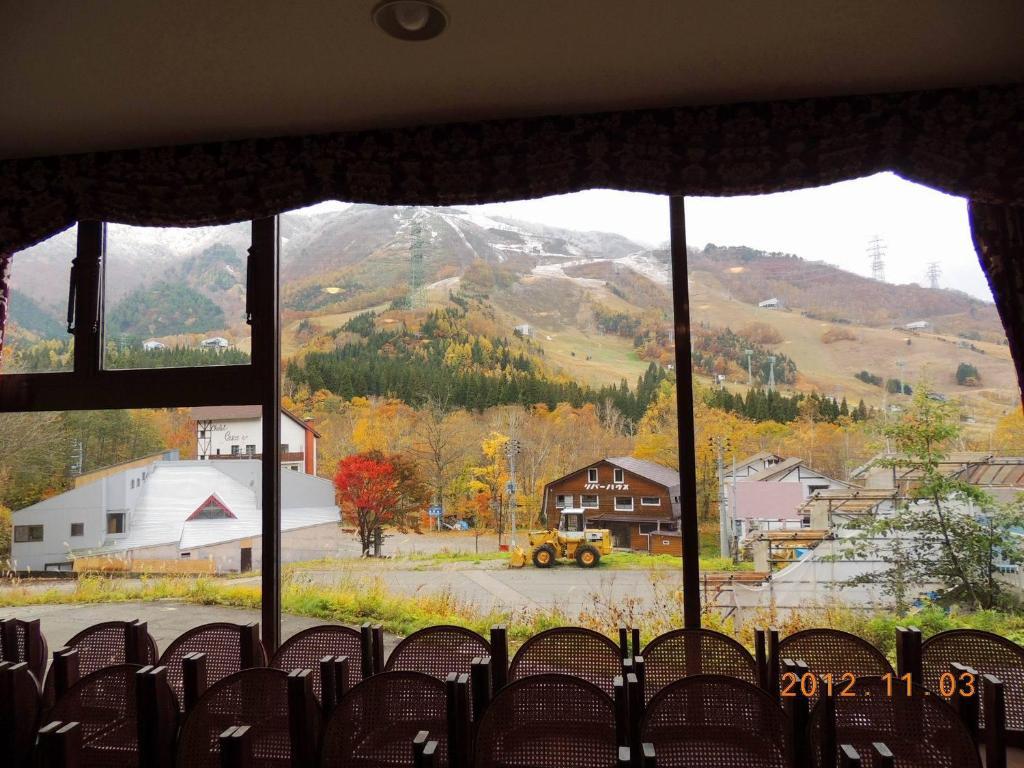 Naeba Lodge Oka Yuzawa  Esterno foto